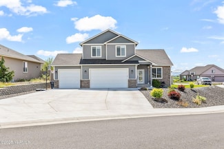 1589 Valhalla Loop, Selah, WA 98942