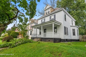1220 Parkwood Blvd, Schenectady, NY 12308