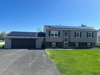1501 Maplehurst Dr, Somerset, PA 15501