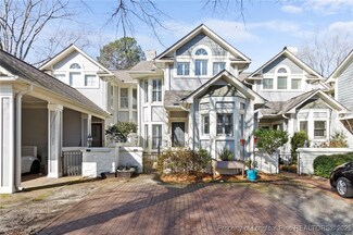 712 Marketview Ct, Fayetteville, NC 28301