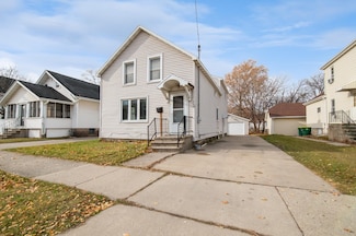 725 N Irwin Ave, Green Bay, WI 54302