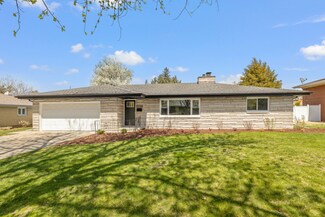 1020 Maitland Dr, Lockport, IL 60441