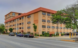 185 W Park Ave Unit 506, Long Beach, NY 11561