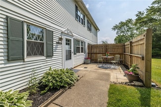 4210 Dennis Ln Unit 11, Brunswick, OH 44212