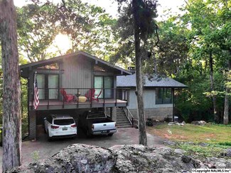 821 Tannahill Dr SE, Huntsville, AL 35802