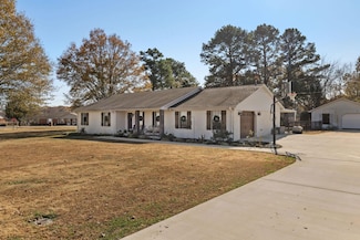 500 County Road 396, Killen, AL 35645