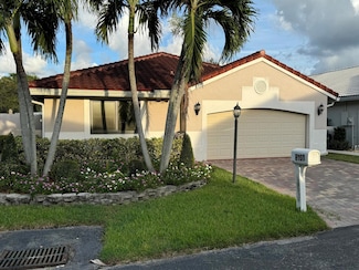 6100 Manchester Ln, Davie, FL 33331