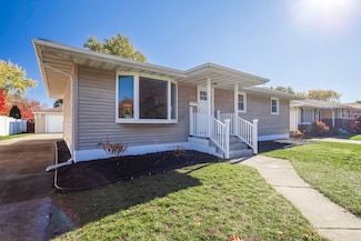 8749 Monroe Ave, Munster, IN 46321