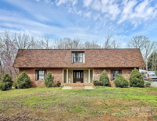 502 Cedarwood Dr, Monroe, NC 28112