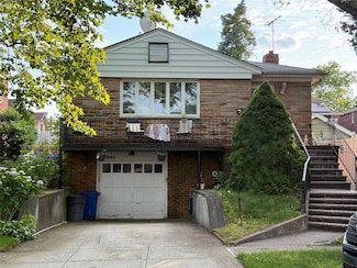 4026 208th St, Bayside, NY 11361