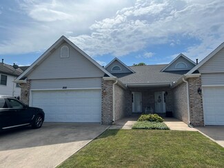 205 Huntington Ct, Shorewood, IL 60404