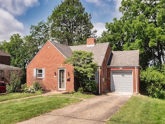 376 Mcclellan Dr, Pittsburgh, PA 15236