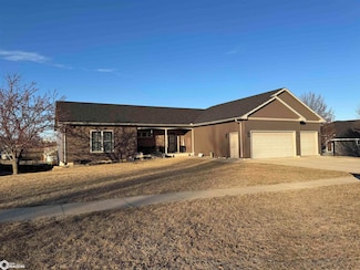 1707 W Spencer St, Creston, IA 50801