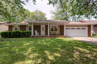 2139 S Wellington Ave, Springfield, MO 65807