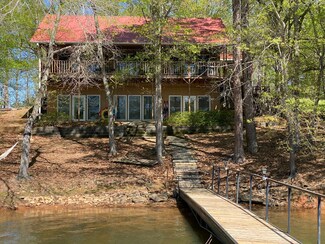 260 Currahee Place, Toccoa, GA 30577