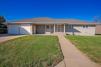 887 Webster St, Minden, NE 68959