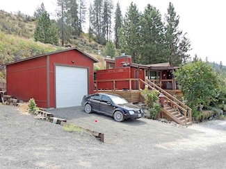 4313 Friday Bay Ln, Seven Bays, WA 99122