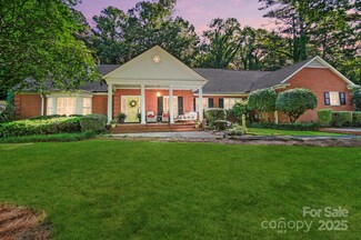 307 Dogwood Dr, Mount Holly, NC 28120