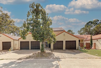 16235 Golf Club Dr, Crosby, TX 77532