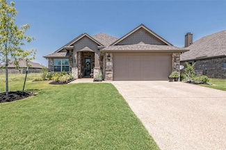 912 Edinburgh Dr, Mc Gregor, TX 76657