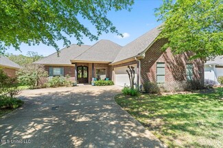 225 Rue Beau Chene Rd, Ridgeland, MS 39157