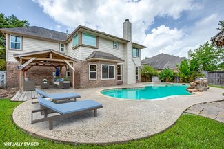 1901 Wynchase Dr, Deer Park, TX 77536