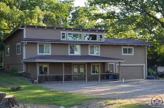 11409 118th St, Oskaloosa, KS 66066