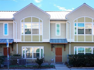 1275 Drew St, Clearwater, FL 33755