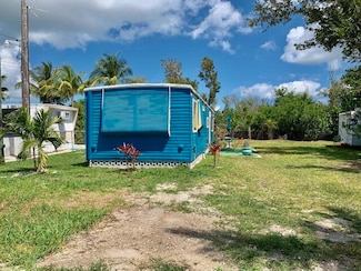 30887 Hammock Dr, Big Pine Key, FL 33043