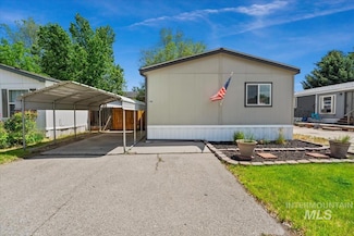 190 S Wildflower Ln, Eagle, ID 83616