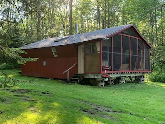 640 Baptist Hill Rd, Lunenburg, VT 05906