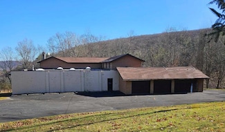 7 Estates Dr, Elmira, NY 14903