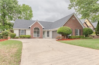 4565 English Oaks Ln NW, Lilburn, GA 30047