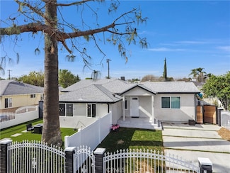 7445 Oakdale Ave, Winnetka, CA 91306