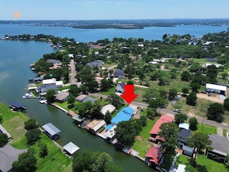 521 E Briarway Dr, Granite Shoals, TX 78654