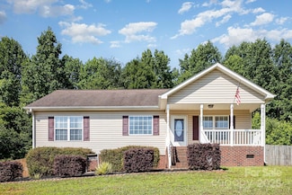 1221 Woodpecker Dr, Clover, SC 29710