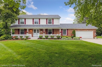 5175 Candlewood Dr, Grand Blanc, MI 48439