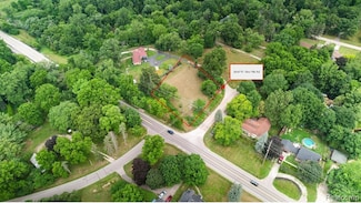 00 W Nine Mile Rd, Southfield, MI 48033
