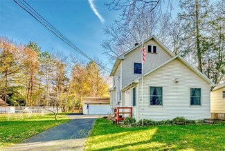 30 Elm St, Fairport, NY 14450