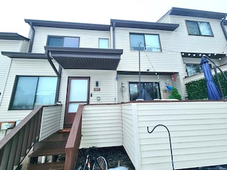 181 Cypress Rd Unit 181, Newington, CT 06111