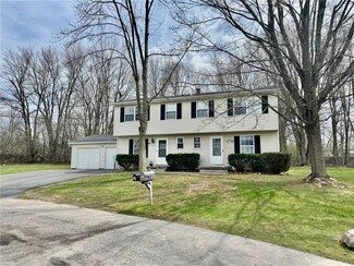 67-69 Havenwood Hollow, Fairport, NY 14450