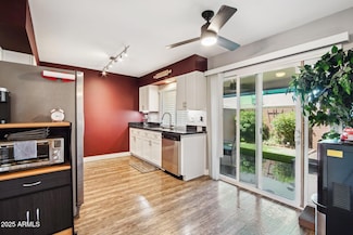 10921 W Santa fe Dr Unit 11, Sun City, AZ 85351