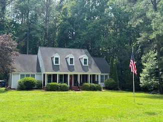 889 Taylors Creek Rd, Weems, VA 22576
