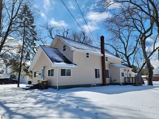 535 Eden St, Saint Louis, MI 48880