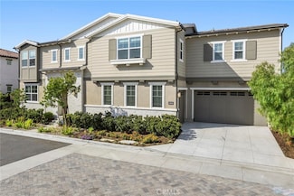 308 Costa Bella Ct, Costa Mesa, CA 92627