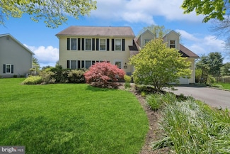 11 Rutledge Ct, Plainsboro, NJ 08536