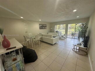17911 NW 68th Ave Unit P104, Hialeah, FL 33015