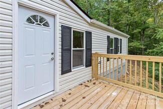 270 Rolling Acres Dr, Canton, NC 28716