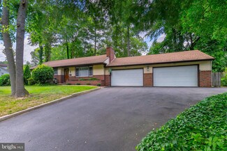 537 Maple Ave, Woodbury Heights, NJ 08097