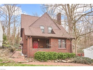 664 Lafayette Dr, Akron, OH 44303